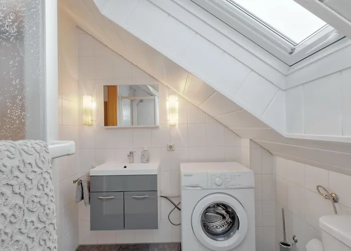 Mit Sauna Direkt Am Waldrand, See, Wald Und Ruhe *