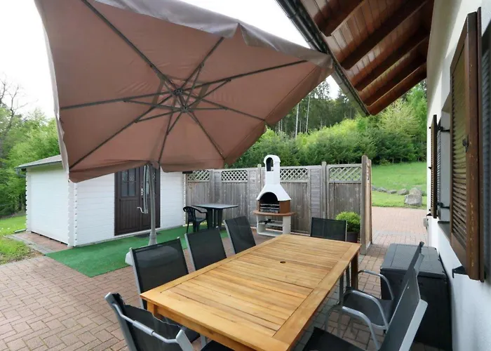 Mit Sauna Direkt Am Waldrand, See, Wald Und Ruhe Kirchheim (Hessen)